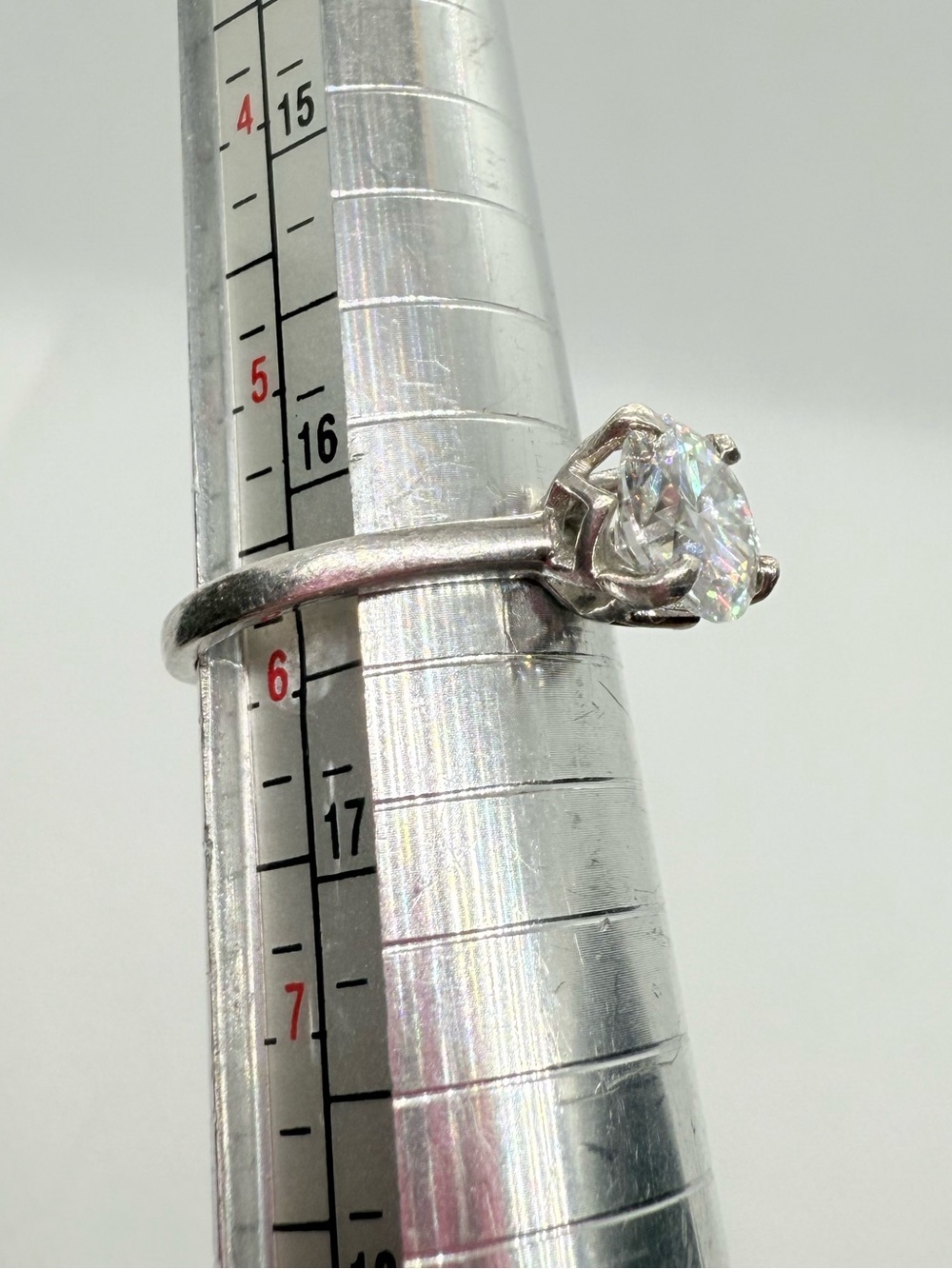 Brilliant Moissanite Round-Cut Ring - Women’s Jewelry - Picture 3 of 8